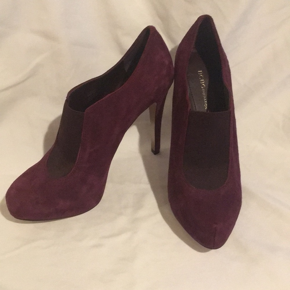 Dark plum shoeties by BCBGeneration. Never worn.
